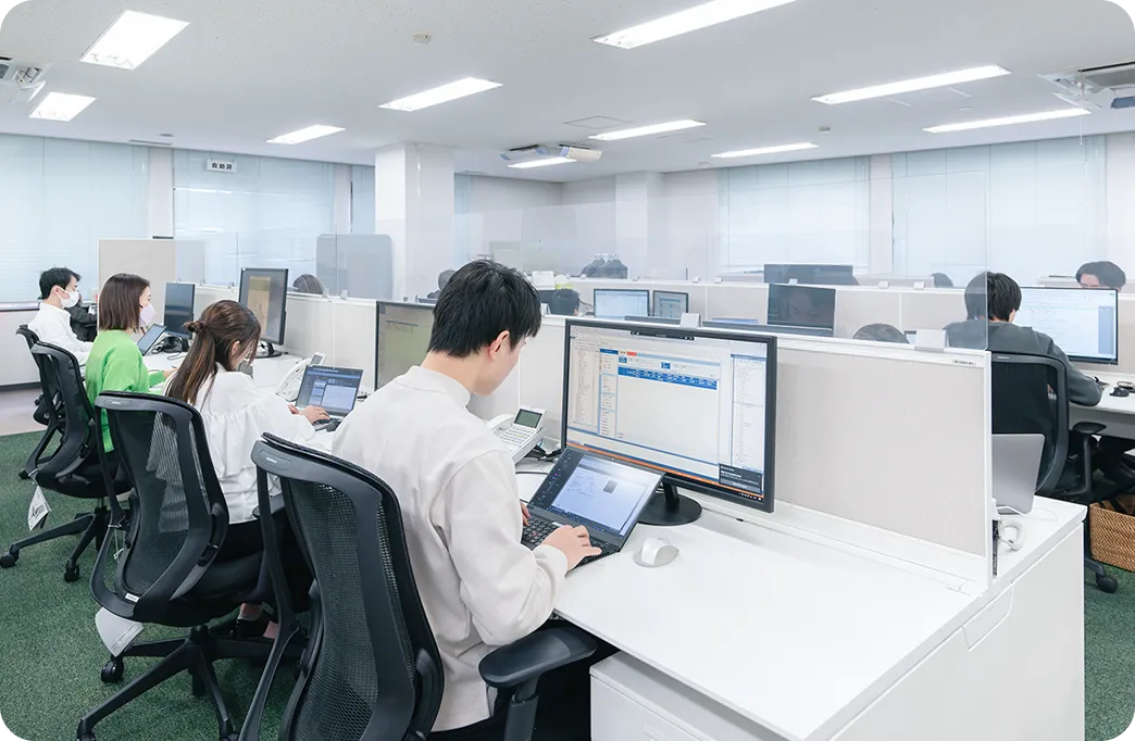 株式会社ネオスのスタッフ