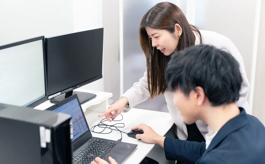 株式会社ネオスのスタッフ