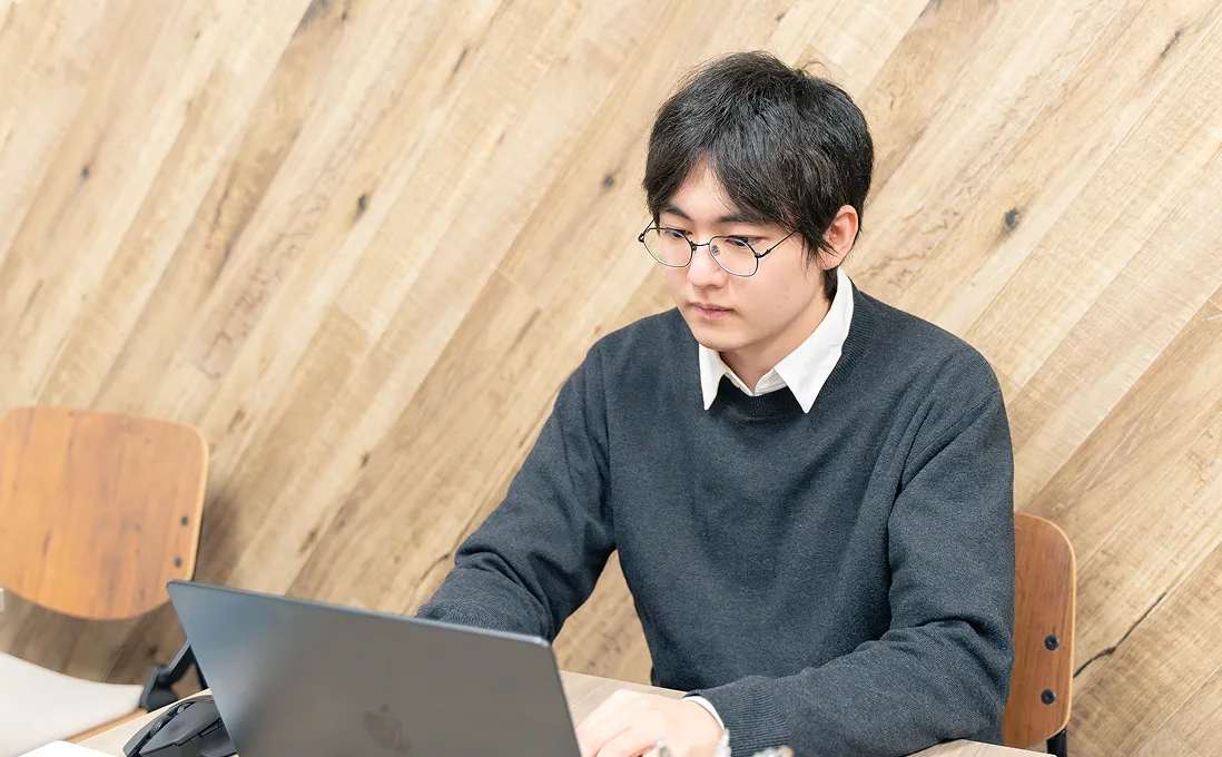 株式会社ネオスのスタッフ